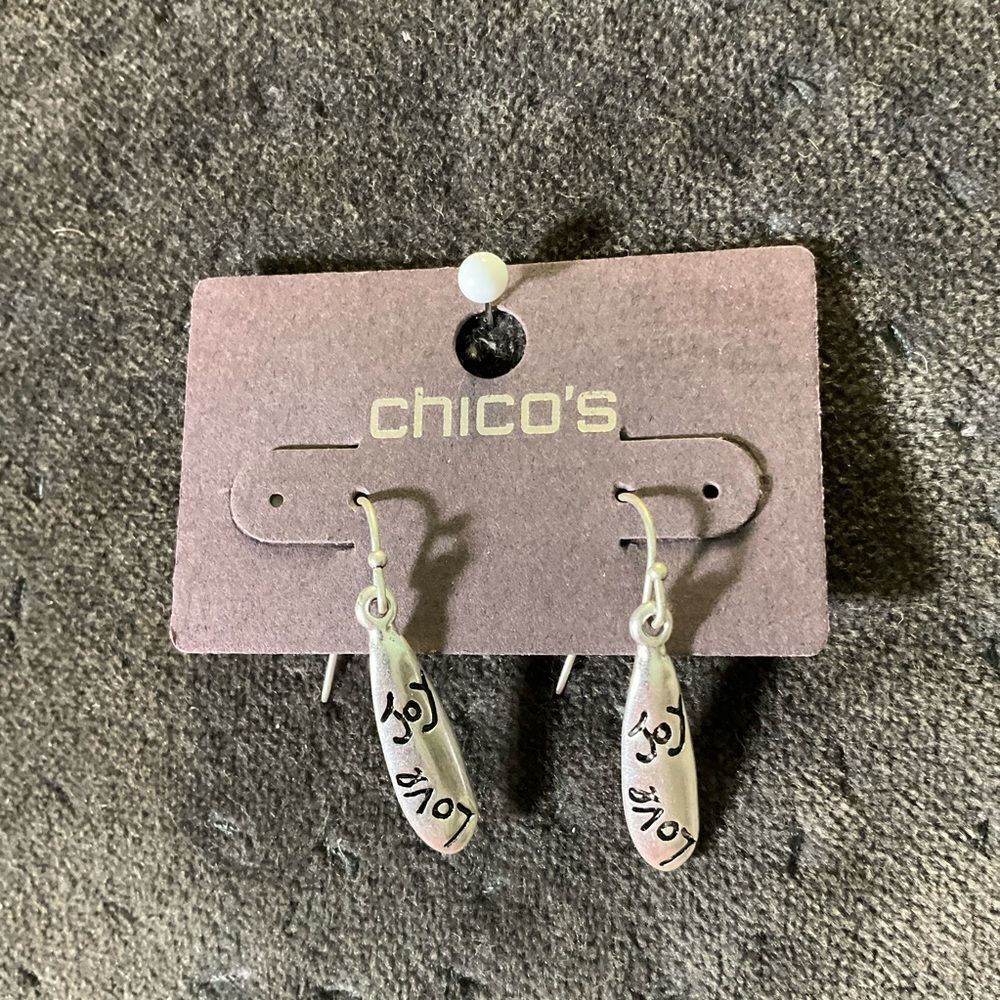 0086-Chico's Silver Love Earrings‎